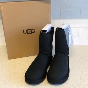 NWT UGG classic boots